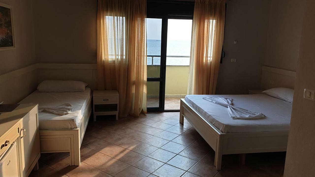 Joel Residence Durrës Eksteriør bilde